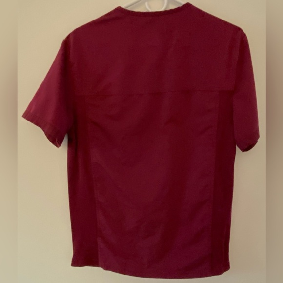 Dickies Nurse Scrub Burgundy Short Sleeve Shirt Women’s Sz Small - Picture 2 of 11